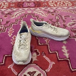 Hoka Clifton 8